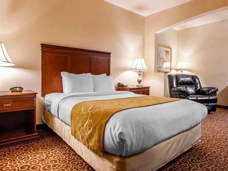 Comfort Suites East Brunswick - South River Dış mekan fotoğraf