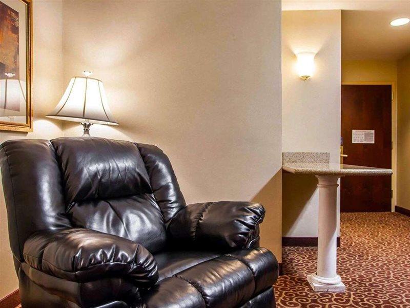 Comfort Suites East Brunswick - South River Dış mekan fotoğraf