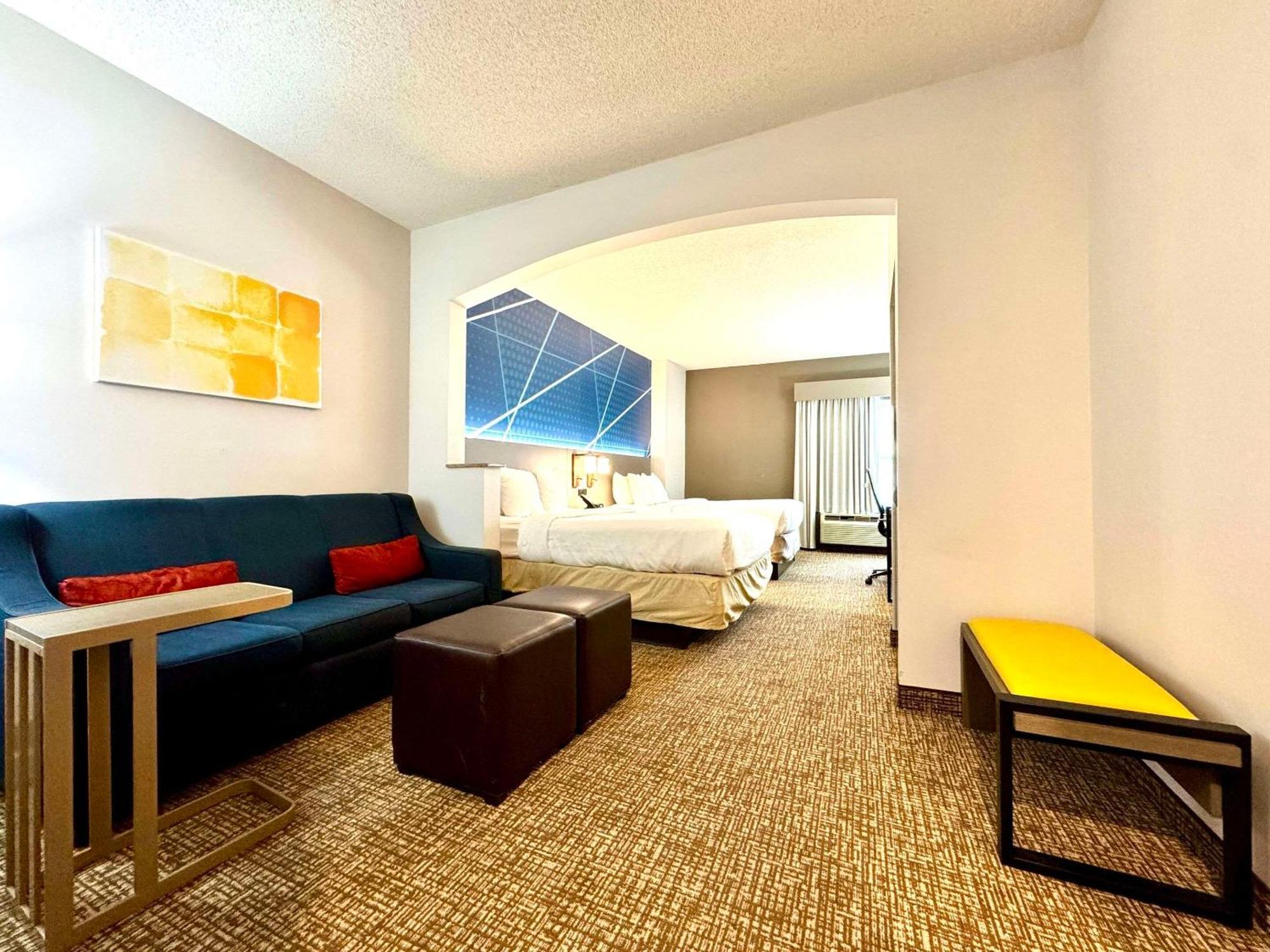 Comfort Suites East Brunswick - South River Dış mekan fotoğraf