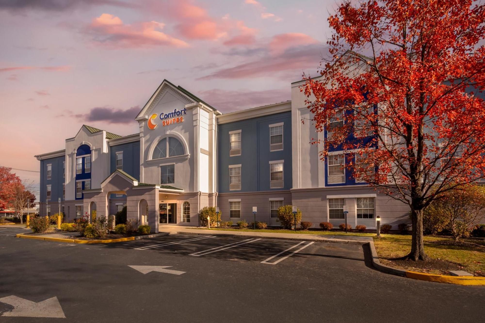 Comfort Suites East Brunswick - South River Dış mekan fotoğraf