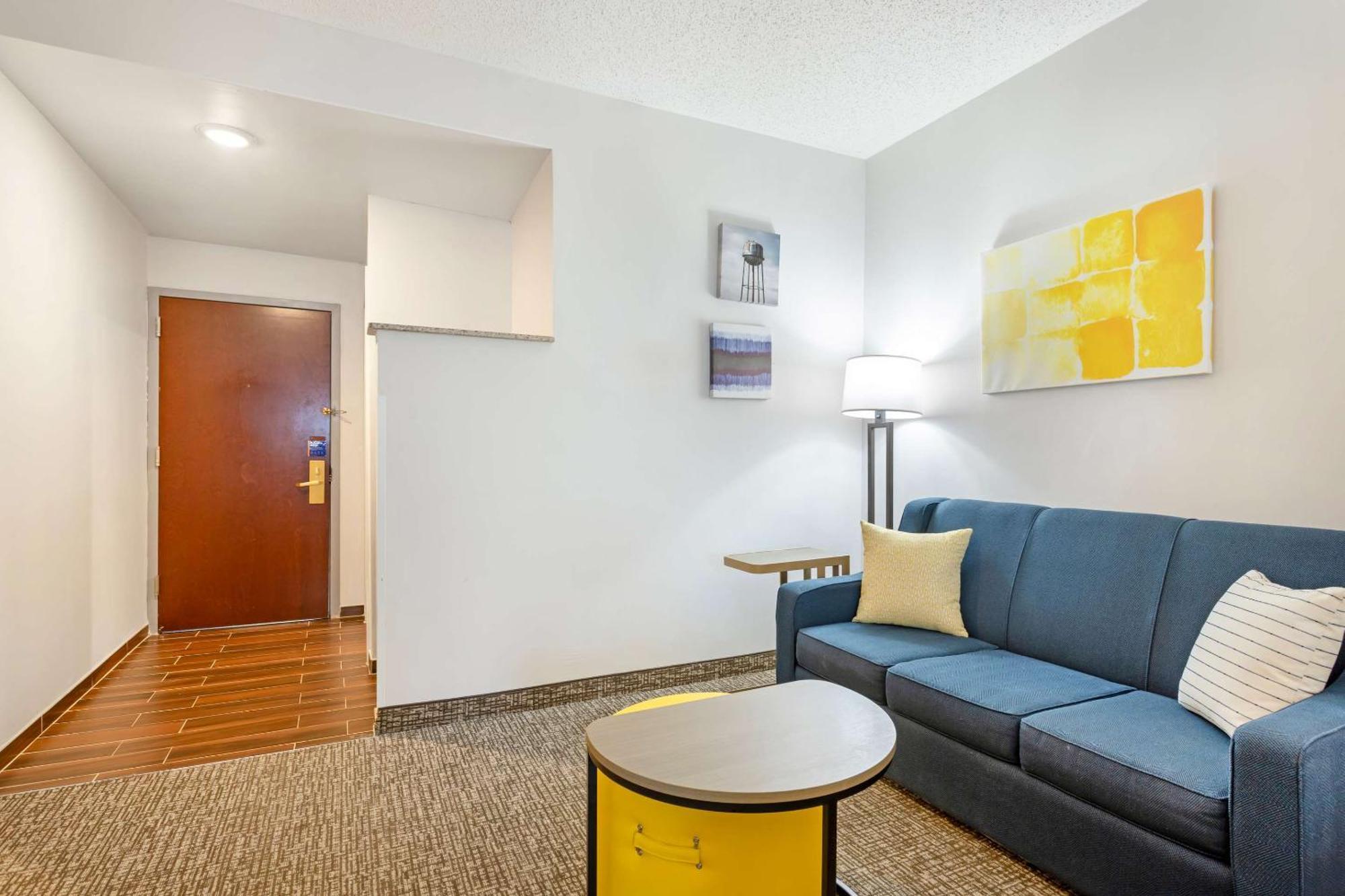 Comfort Suites East Brunswick - South River Dış mekan fotoğraf