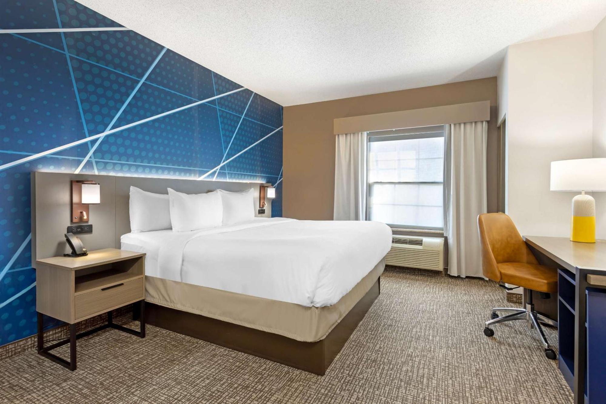 Comfort Suites East Brunswick - South River Dış mekan fotoğraf