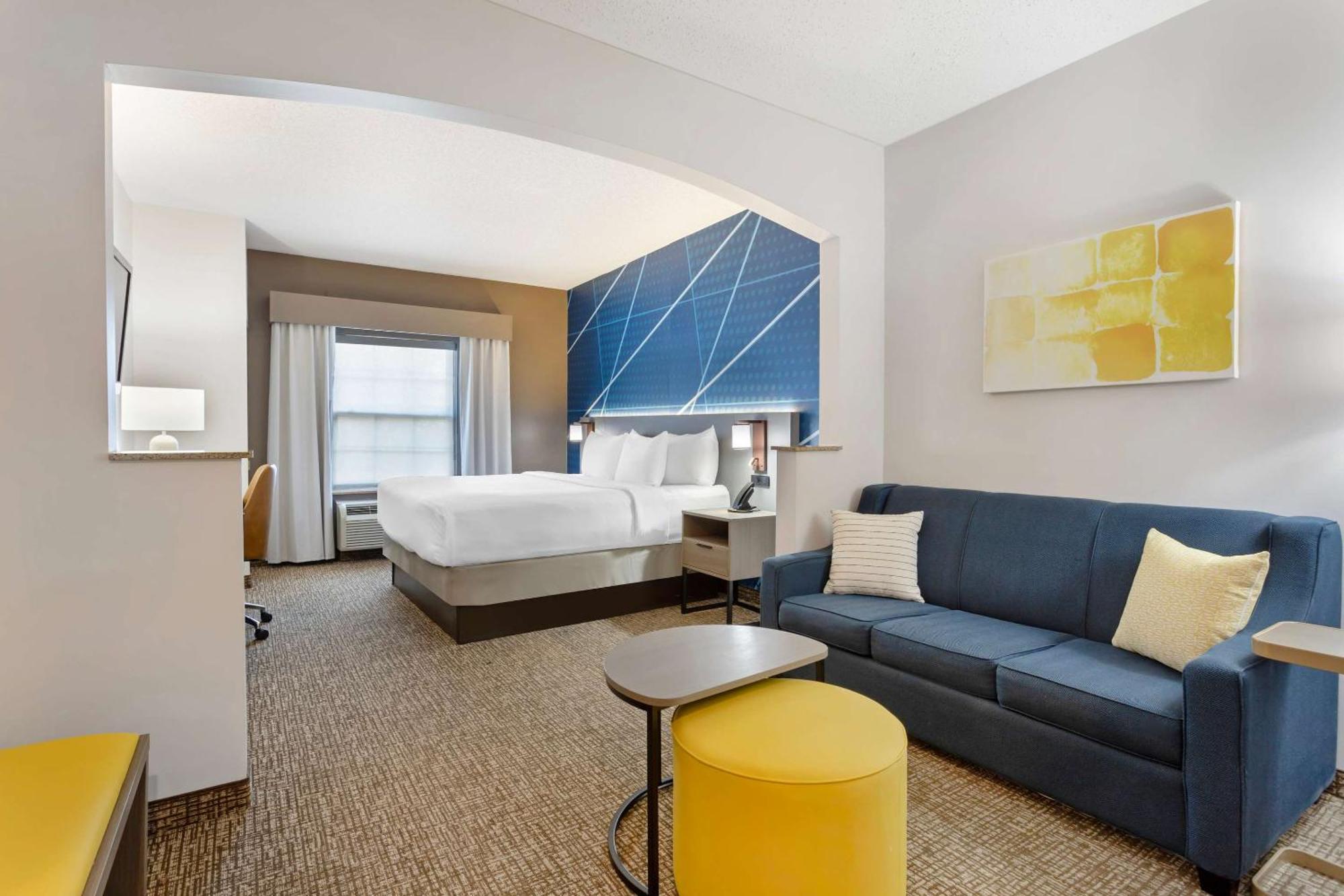 Comfort Suites East Brunswick - South River Dış mekan fotoğraf