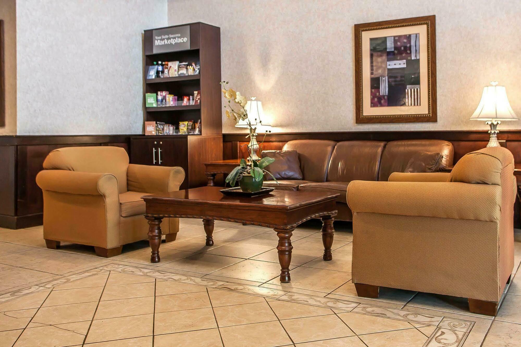 Comfort Suites East Brunswick - South River Dış mekan fotoğraf