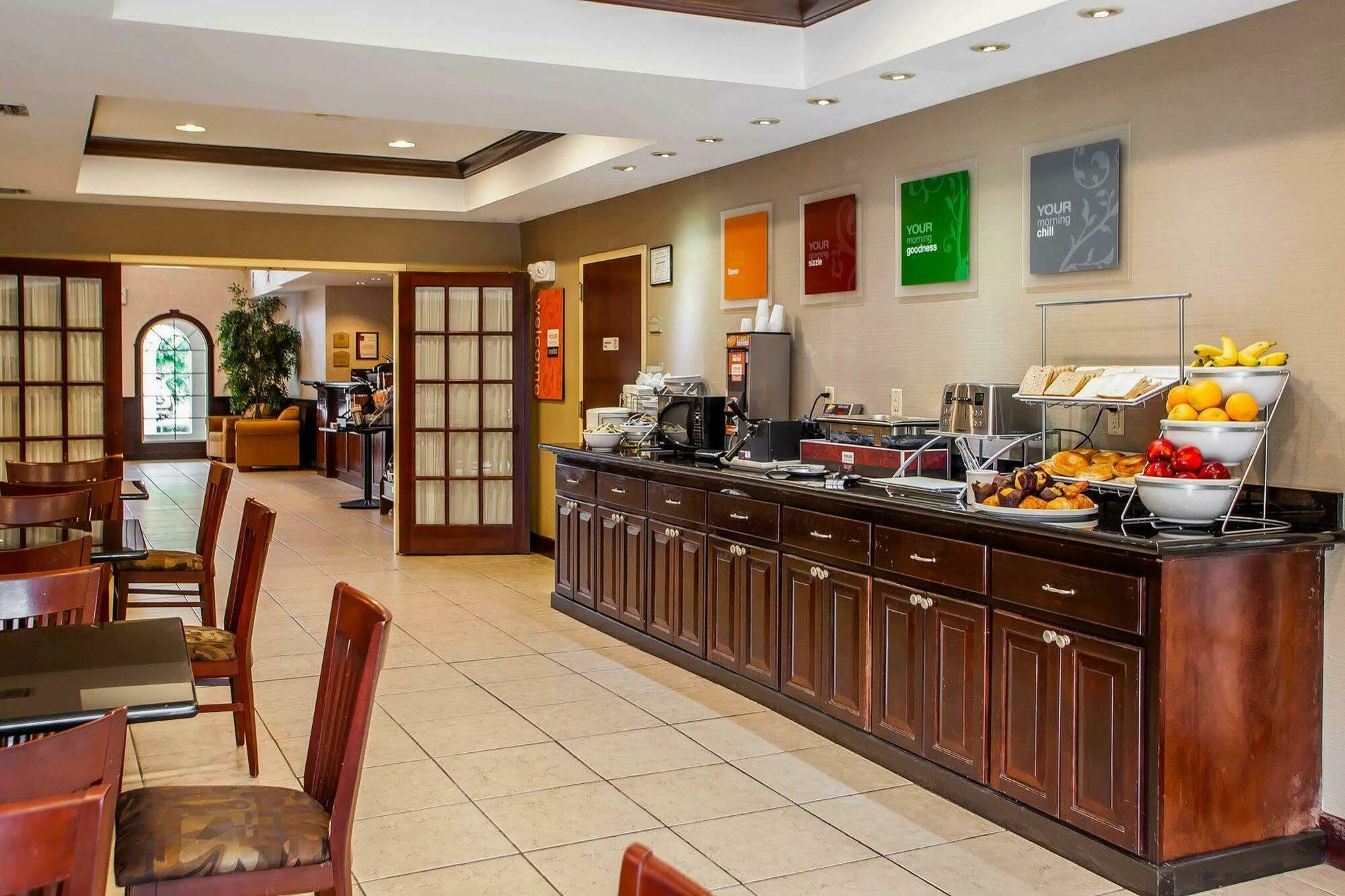 Comfort Suites East Brunswick - South River Dış mekan fotoğraf